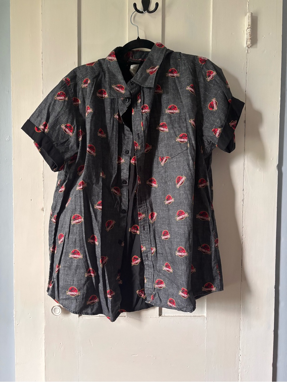 Men's Jurassic Park Black Short-Sleeve Button-Down Shirt